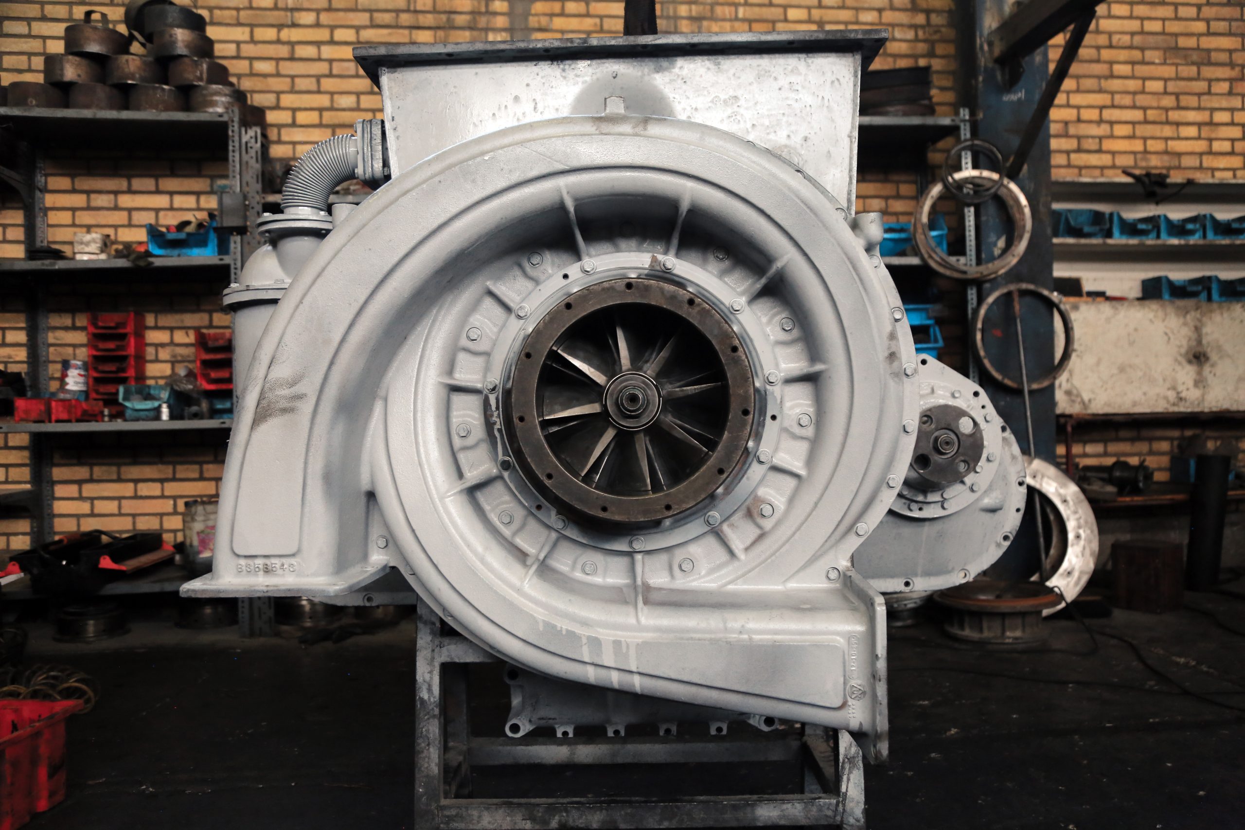 مزایده کارخانه تعمیرات توربوشارژر